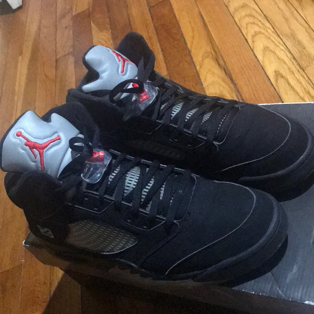 AIR JORDAN 5 RETRO